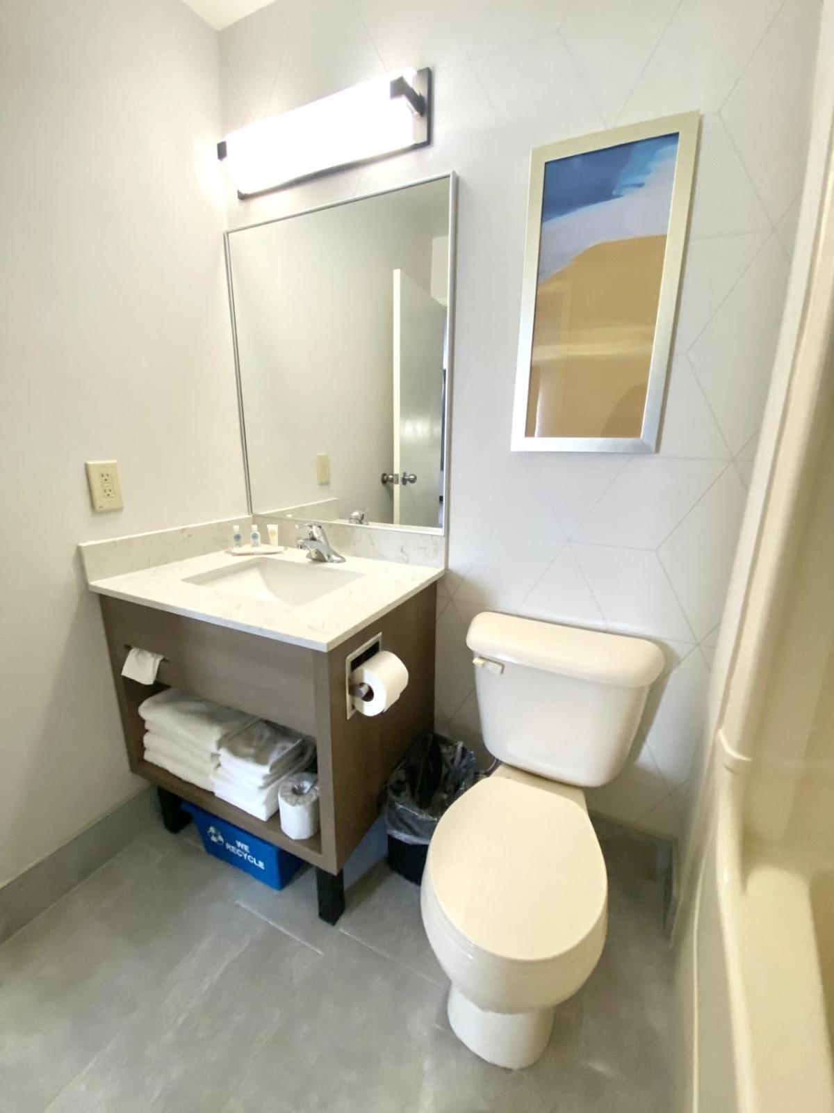 Comfort Inn Sainte-Catherine Eksteriør bilde