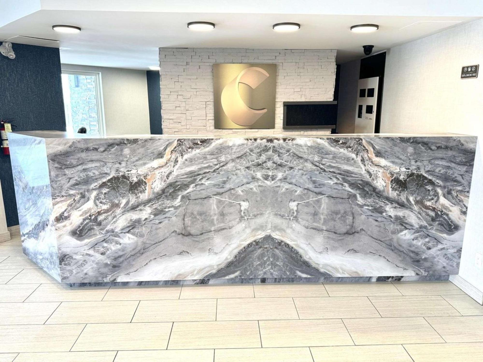 Comfort Inn Sainte-Catherine Eksteriør bilde